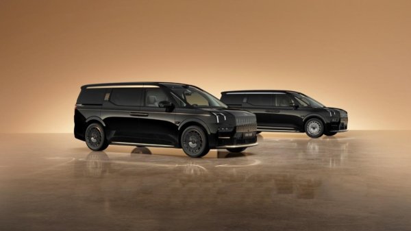 亿操盘 新经济观察丨中国新能源汽车品牌向上突破 竞速高端豪华MPV市场